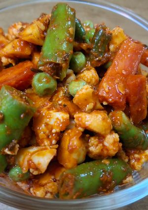 A picture of Mix veg pickle.