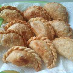 Jalangkote /pastel রেসিপির প্রধান ছবি