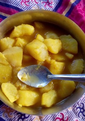 আলু দম (aloo dUm recipe in bengali) রেসিপির প্রধান ছবি