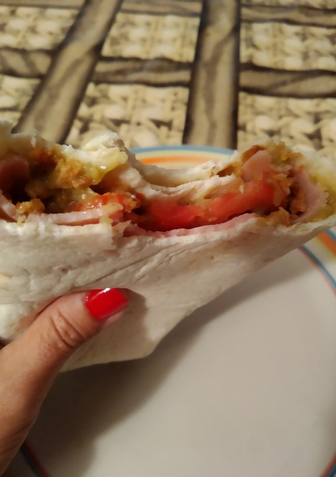 Una foto de Wrap de guacamole y york con thermomix