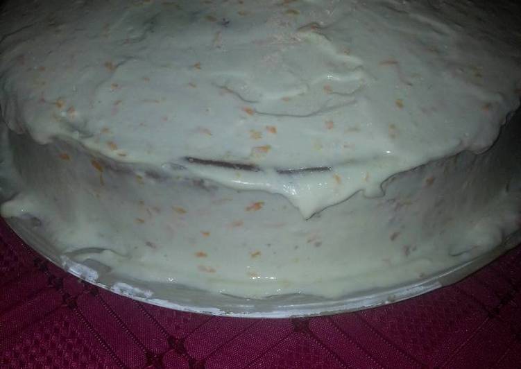 Tarta de zanahoria con crema de queso