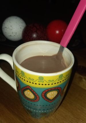 Una foto de Chocolate caliente saludable 🍫♡