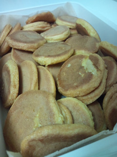 A picture of Peanut Senbei.