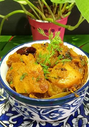 A picture of Khatta Meetha Banarasi Kaddu Sabji.