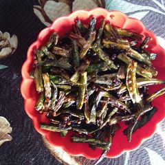 A picture of Delicious kurkuri ladyfinger.