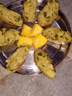 મેથી ના ઢોકળા (Methi Dhokla Recipe In Gujarati) રેસીપી મુખ્ય ફોટો