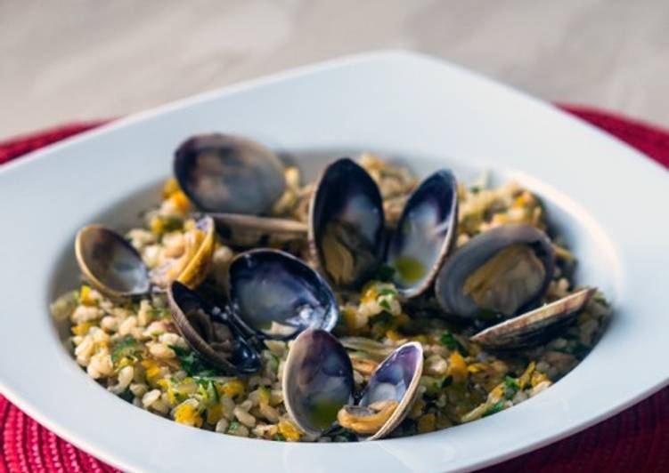 Riso con Vongole e Verdure al Limone