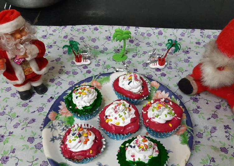 Recipe of Gordon Ramsay Tutti frutti Vanilla Christmas 🌲🌲🌲🌲 cup 🍰 cake