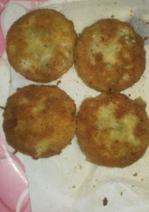 A picture of Chiken patato cutless.