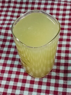 சாத்துக்குடி ஜூஸ் (Saathukudi juice recipe in tamil) செய்முறை முக்கிய புகைப்படம்