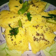 A picture of Besan Dhokla.