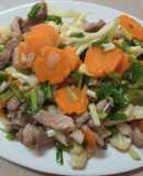 Thịt lợn xào súp lơ