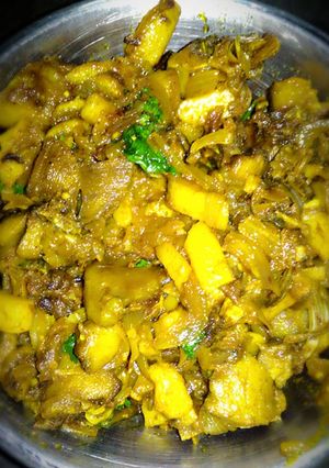 A picture of Kata chorchori(fish bones and mix vegetable stir fry).