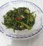Langkah Gampang Menyiapkan Resep Tumis kangkung saus tiram yang  Bikin Ketagihan Anti Ribet, Uenak Banget