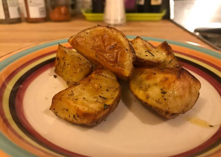 Recipe of Award-winning Garlic roasted red potatoes