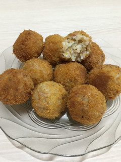 Foto resep Bola-bola nasi simple