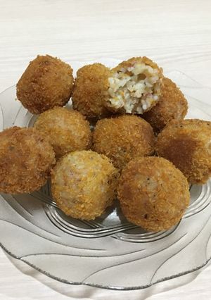 Foto resep Bola-bola nasi simple