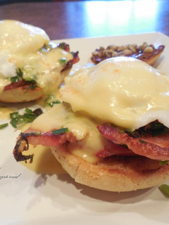 荷蘭醬(Sauce Hollandaise)、班尼迪克蛋 的食譜成品照片
