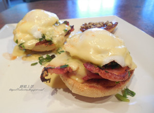 荷蘭醬(Sauce Hollandaise)、班尼迪克蛋 的食譜成品照片