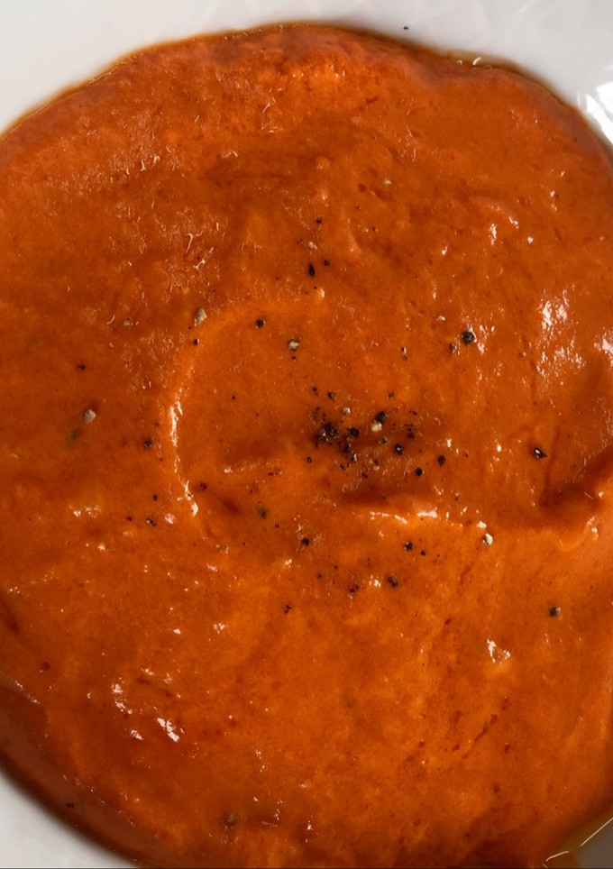 Una foto de Salsa de Pimientos del piquillo y ajo