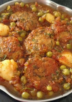 पनीर कोफ्ता करी (Paneer Kofta Curry recipe in hindi) रेसिपी मुख्य फोटो