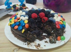 Una foto de Brownie relleno de galleta oreo y dulce de leche