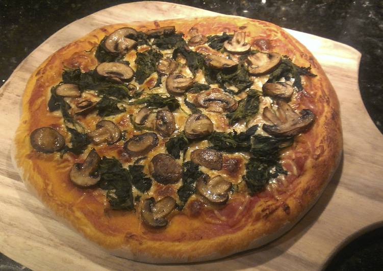 Steps to Prepare Delicious Spinach Pizza w/ Shrooms