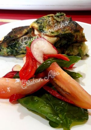 Una foto de Tortilla de espinacas rellena