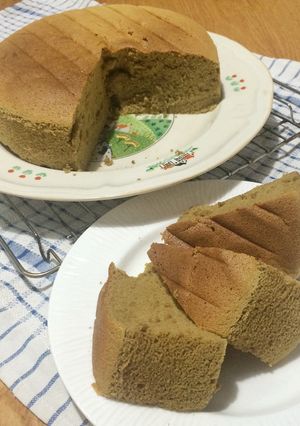 A picture of Ogura Matcha Cake.