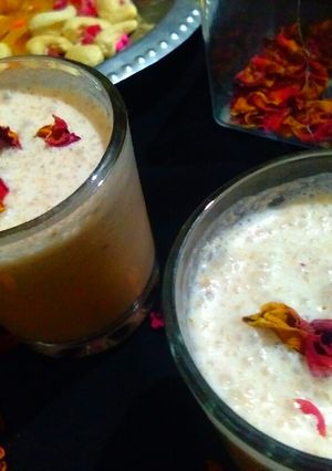 ठंडाई (Thandai recipe in hindi) रेसिपी मुख्य फोटो
