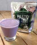 Licuado de Pasto de trigo, frutos rojos y alga espirulina