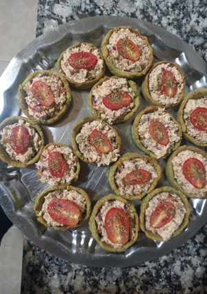 Una foto de Canastas Rellenas de Pollo con Masa de Harina de Arvejas (apto diabéticos)