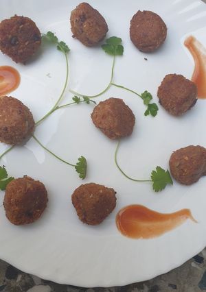 A picture of Cabbage,carrot balls.