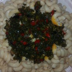 Pasta with green sauce A picture of Pasta with green sauce.