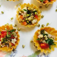 A picture of Healthy sprouts moong chat.