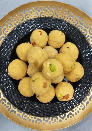 A picture of Rava Besan Ladu.