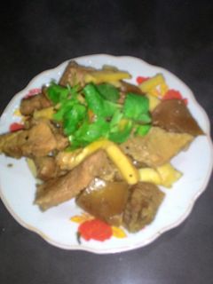 Hình của món Thịt kho dừa.