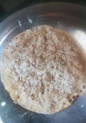 ચીઝ ચાટ મસાલા રોટી (Cheese Chat Masala Roti Recipe In Gujarati) રેસીપી મુખ્ય ફોટો