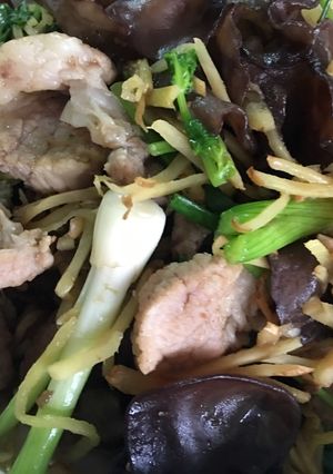รูปของ หมูผัดขิงสด