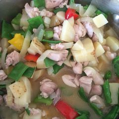 A picture of Chicken and Vegetable Stew.