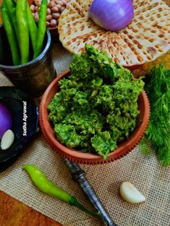 हरी मिर्च का ठेचा (Hari mirch ka Thecha recipe in Hindi) रेसिपी मुख्य फोटो