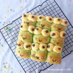 A picture of Roti Kasur Karakter Super Lembut dan Seratnya Banyak😍.