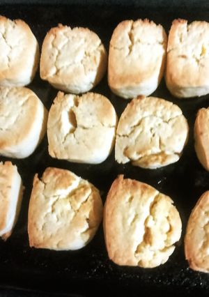 Una foto de Polvorones de vainilla y limón