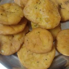 A picture of Namkeen Mathi.