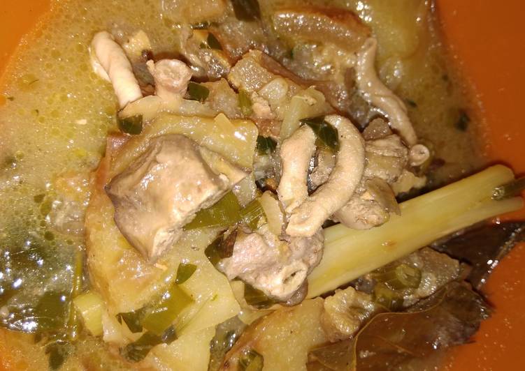 Resep Soto kikil &amp; jeroan ayam Anti Gagal
