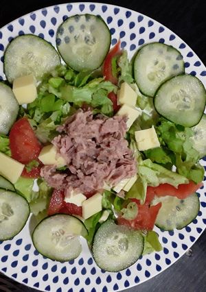 Una foto de Ensalada fría de atún