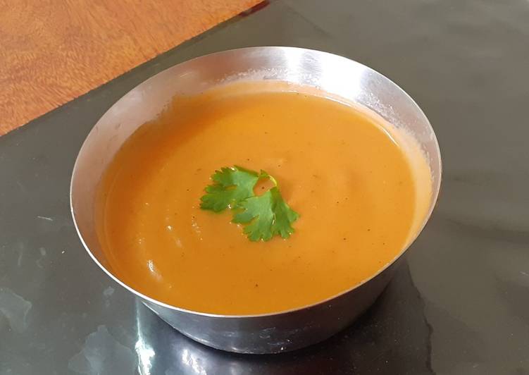 Carrot soup in pressure cooker