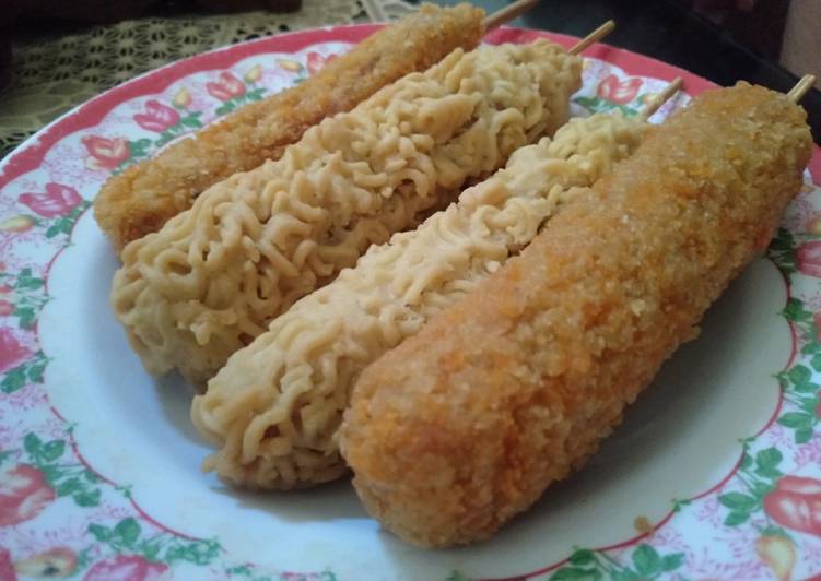 Somie (sosis mie & sosis crispy)