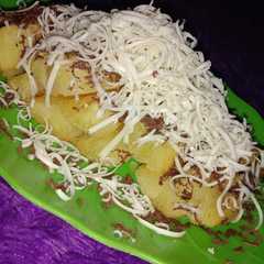 รูปของ Singkong cokelat keju