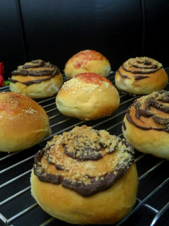 Foto resep Sweet Bun with Jam & Crumble